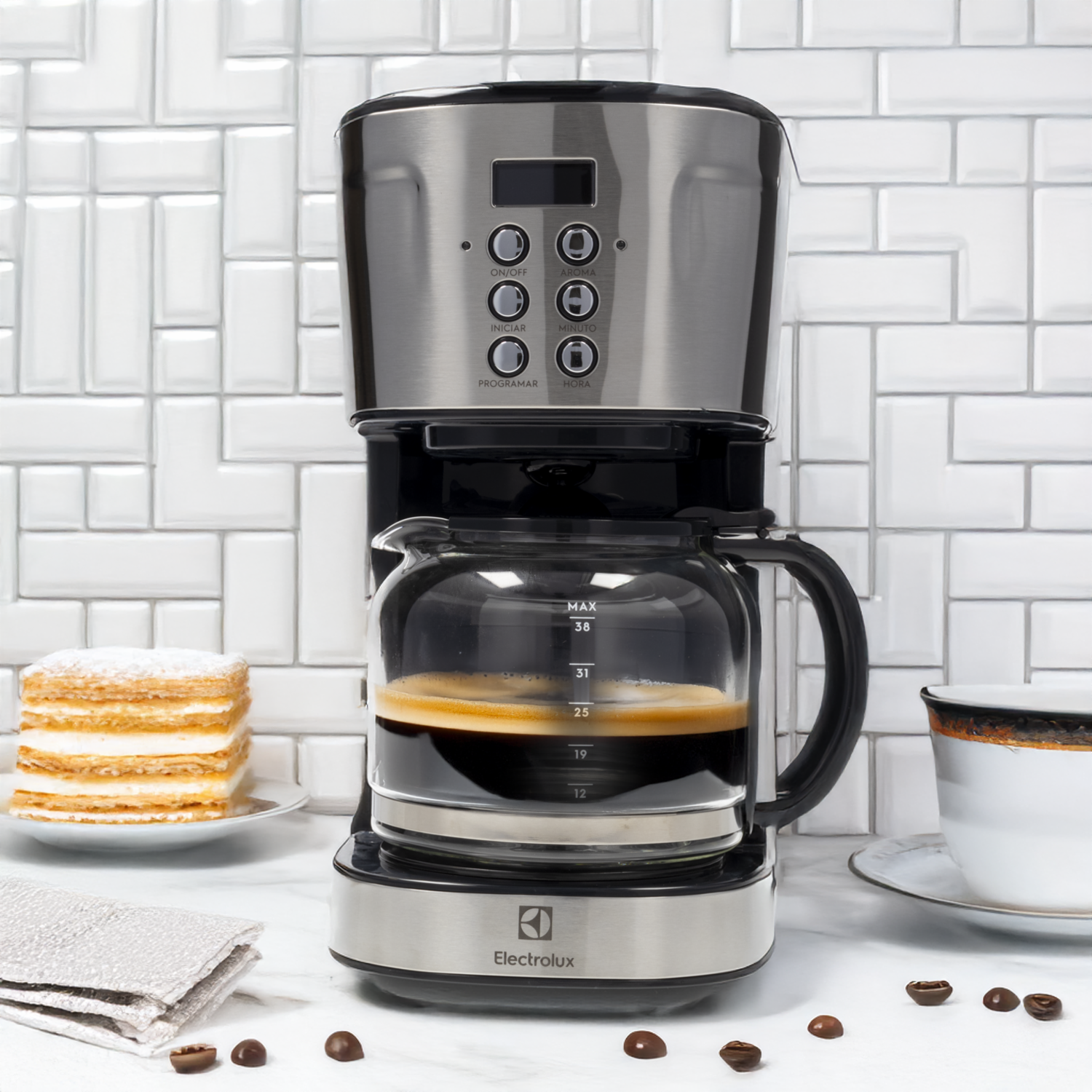 Cafetera Eléctrica Programable ECM30 ELECTROLUX 38 Tazas